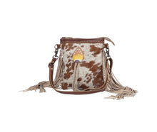 Load image into Gallery viewer, EUNOIA LEATHER &amp; HAIRON BAG MYRA BAG 4•3•7•9
