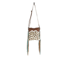 Load image into Gallery viewer, EARTH PRINTS LEATHER &amp; HAIRON BAG MYRA BAG 4•4•1•4
