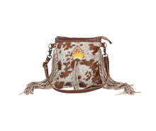 Load image into Gallery viewer, EUNOIA LEATHER &amp; HAIRON BAG MYRA BAG 4•3•7•9
